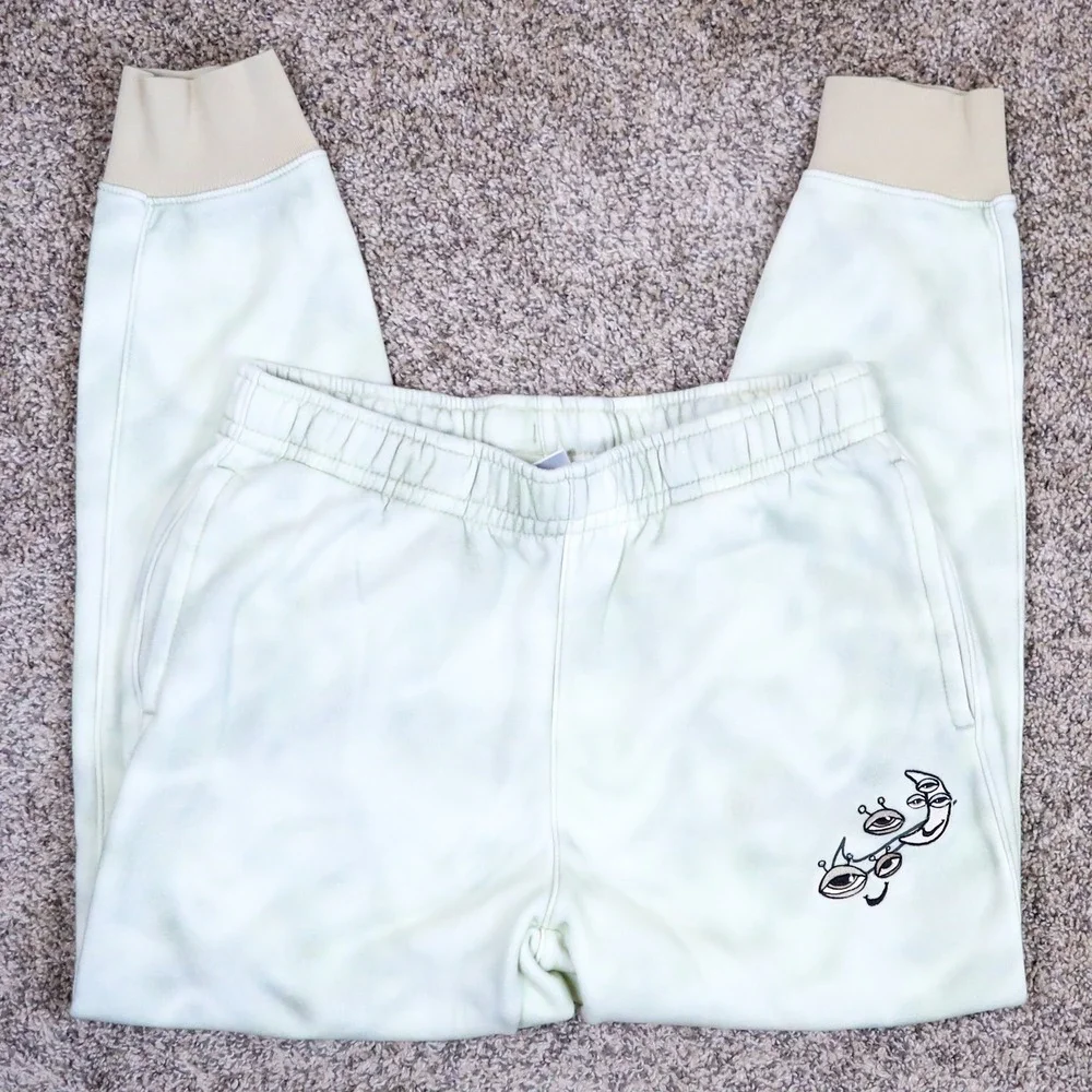 Nike Rattan Sportswear Club Fleece Joggers Mens M Tie Dye Eye Graphic DZ3064-206